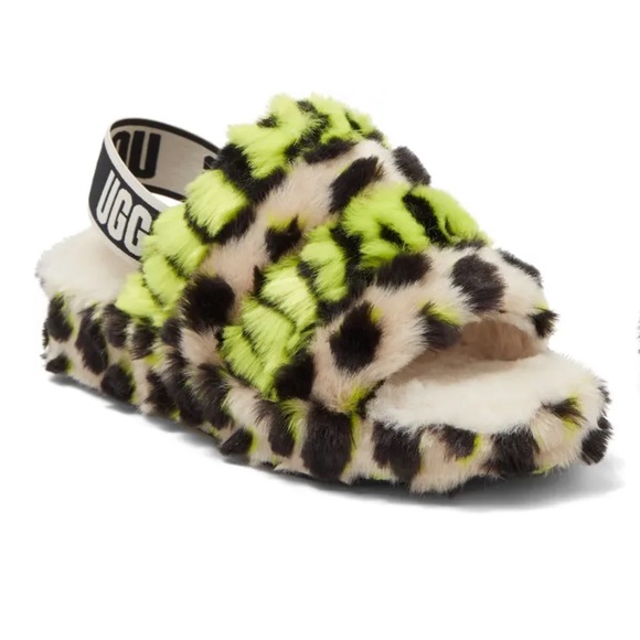 UGG Fluff Yeah Sandal BNIB - Picture 1 of 8